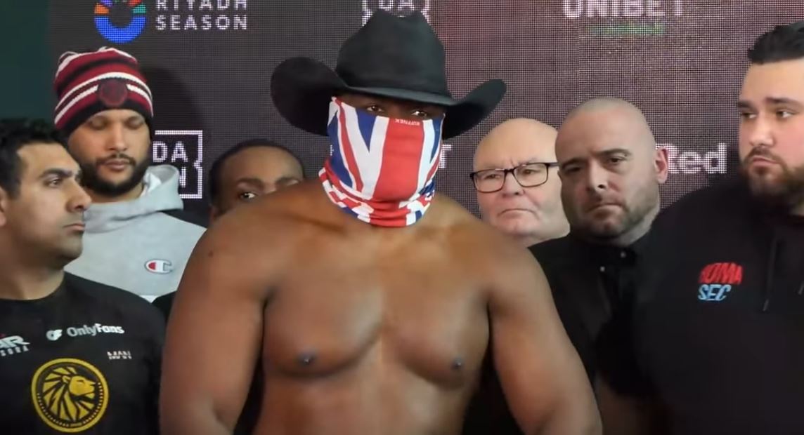 Derek Chisora weigh in for Otto Wallin fight