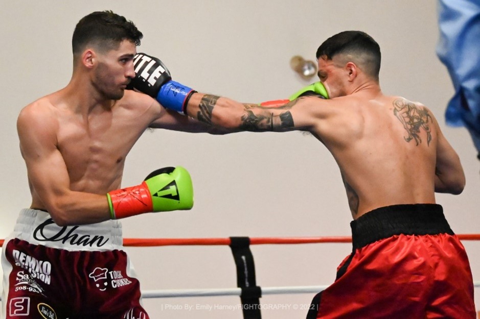 Boxer Mike Ohan Jr in action