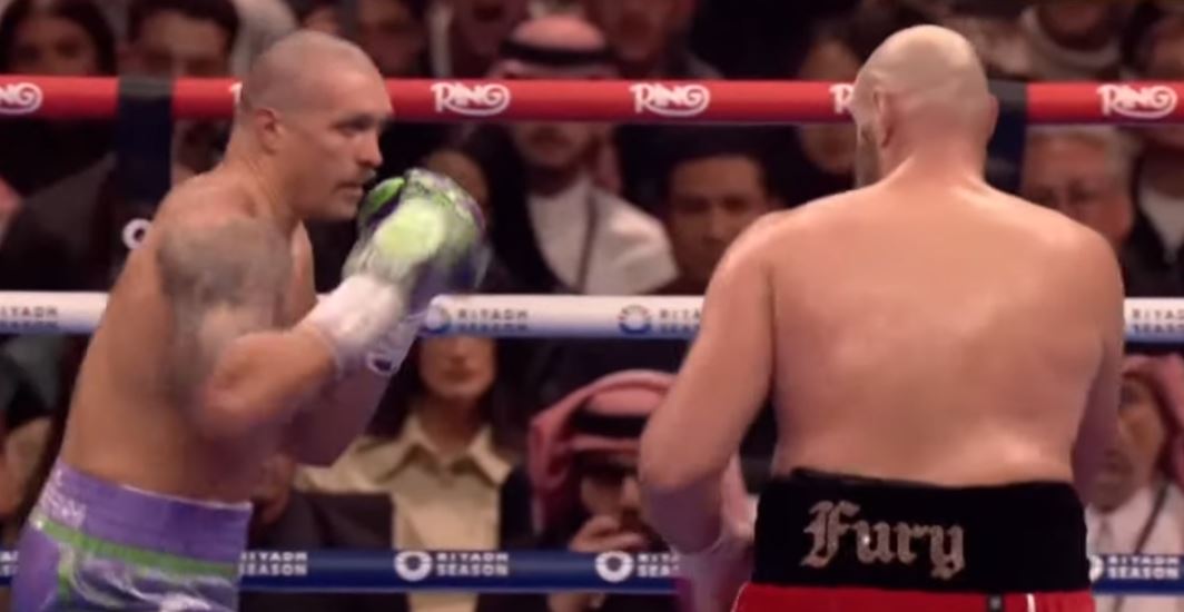 Usyk vs Fury rematch fight photo